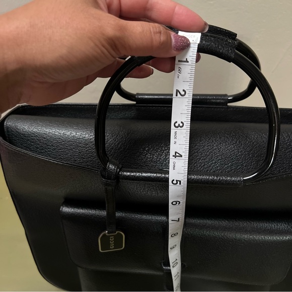 Gucci Large Leather Attache’ Laptop Tote Sleek Design w/ Metal Ring Handles. - Picture 12 of 15